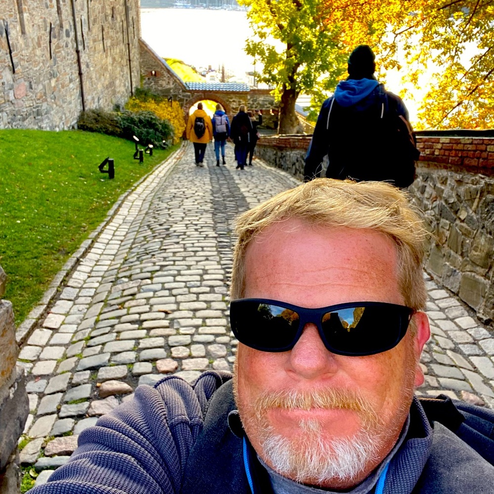 Meet your Posher, Warren r